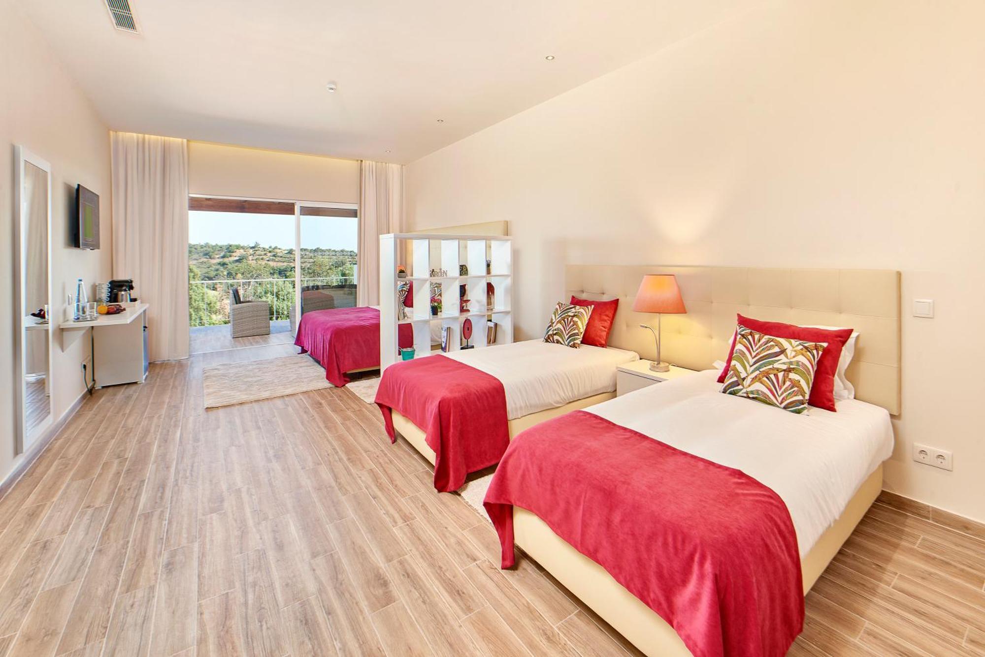 Junior Suite,1746818025:JPEG